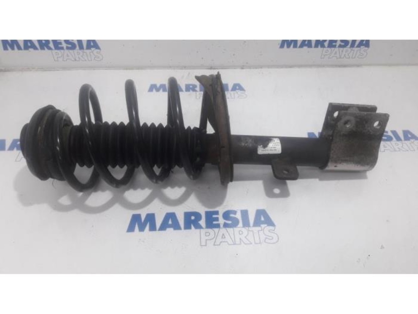 Peugeot - 307 - Front shock absorber rod, right