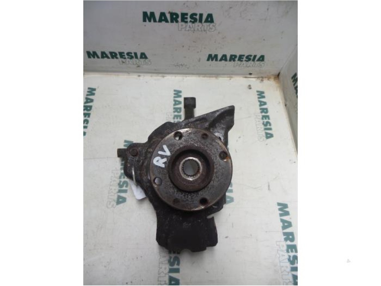 Lancia - Y(Psilon) - Knuckle, front right