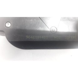 Peugeot - 307 - Tailgate lock mechanism