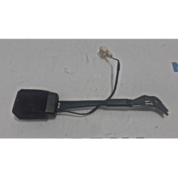 Peugeot - 308 - Insertion ceinture de sécurité avant gauche