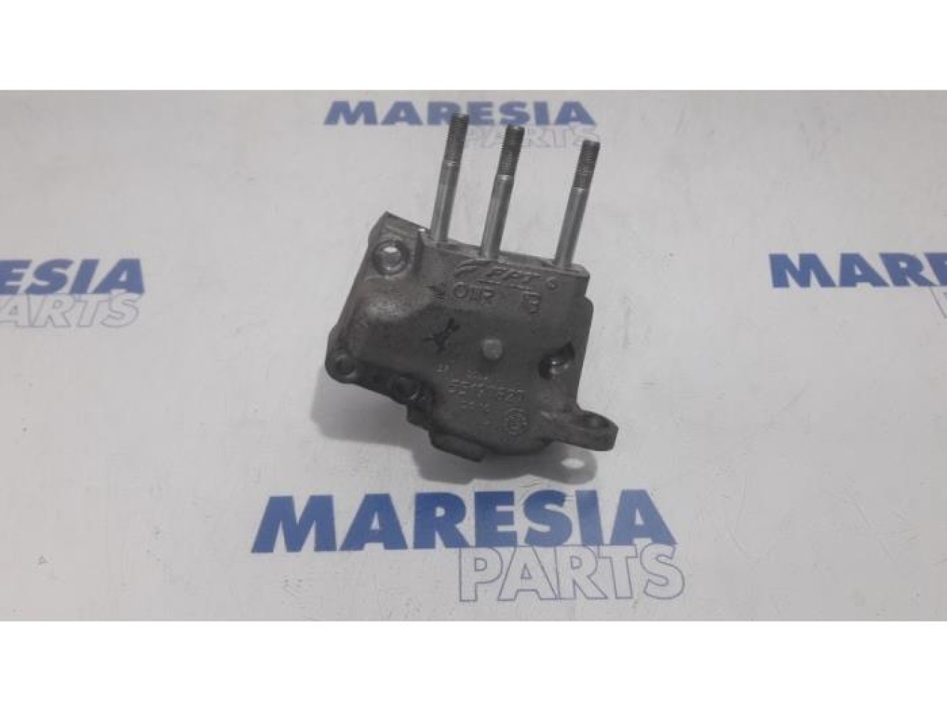 Fiat - 500 - Engine mount