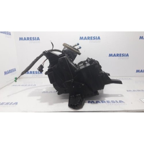 Renault - Master - Heater housing