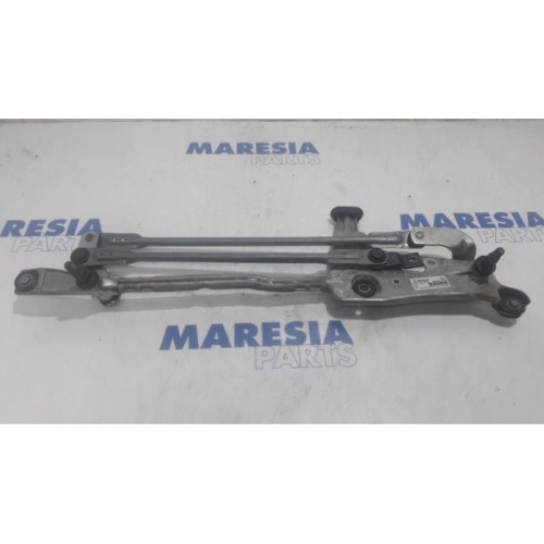 Peugeot - 308 - Wiper mechanism
