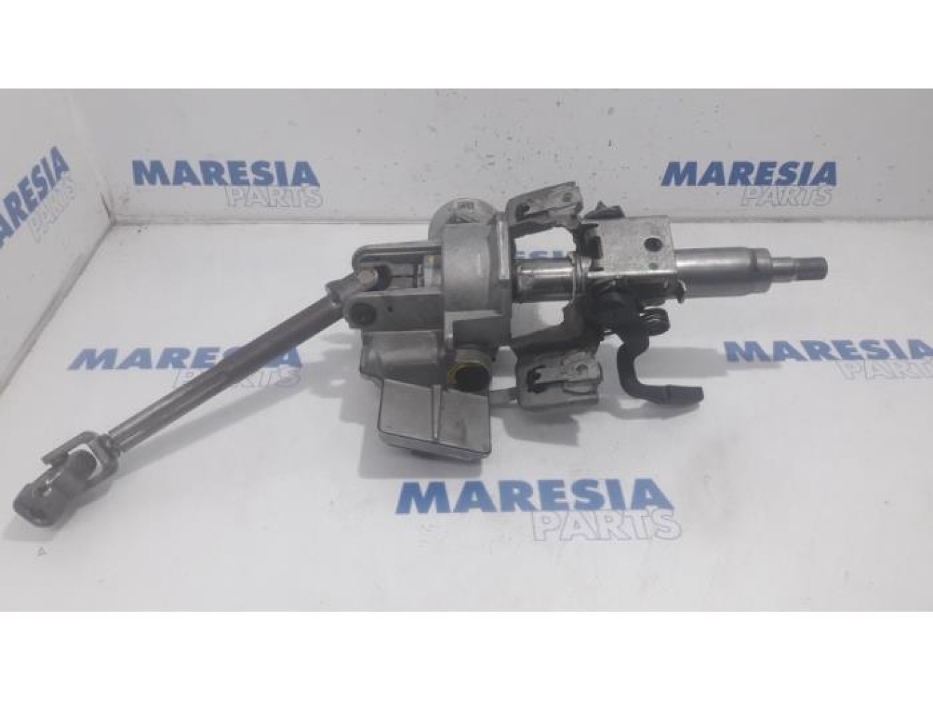 Fiat - Punto - Steering column housing