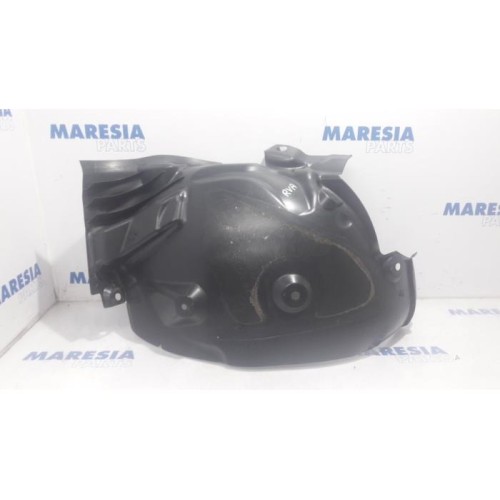 Renault - Megane - Wheel arch liner