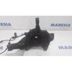 Renault - Megane - Knuckle, front right