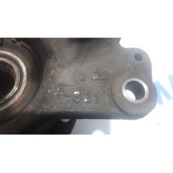 Renault - Megane - Fusee links-voor
