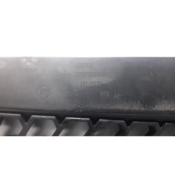 Renault - Master - Grill