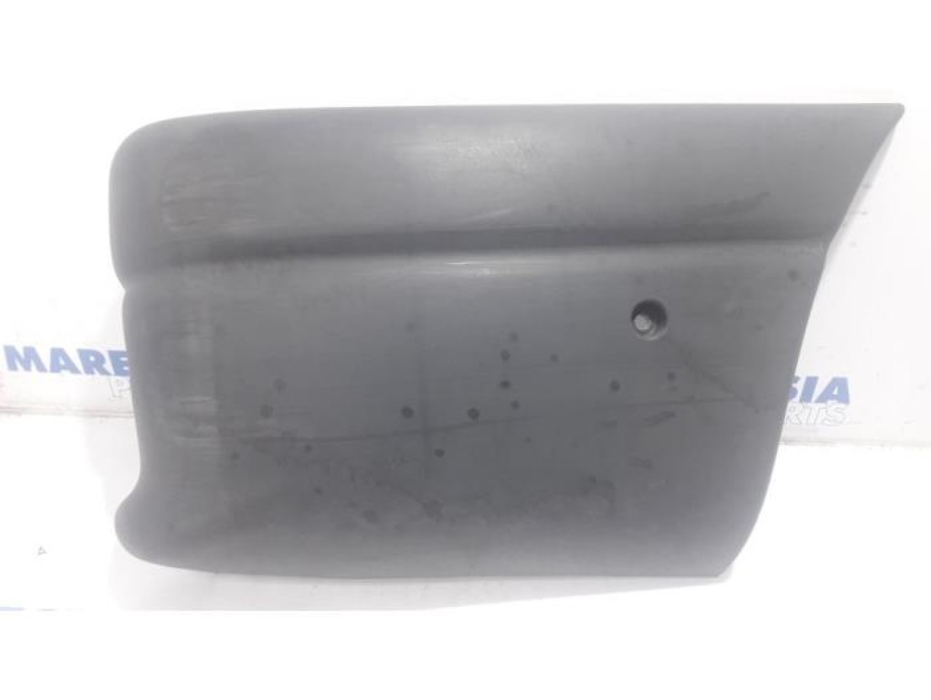 Renault - Master - Rear bumper component, right