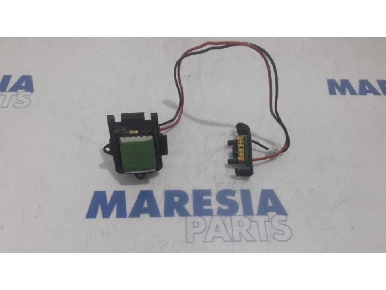 Renault - Trafic - Heater resistor
