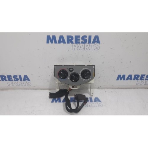 Renault - Trafic - Panneau de commandes chauffage