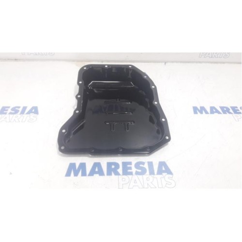 Renault - Laguna - Gearbox cover