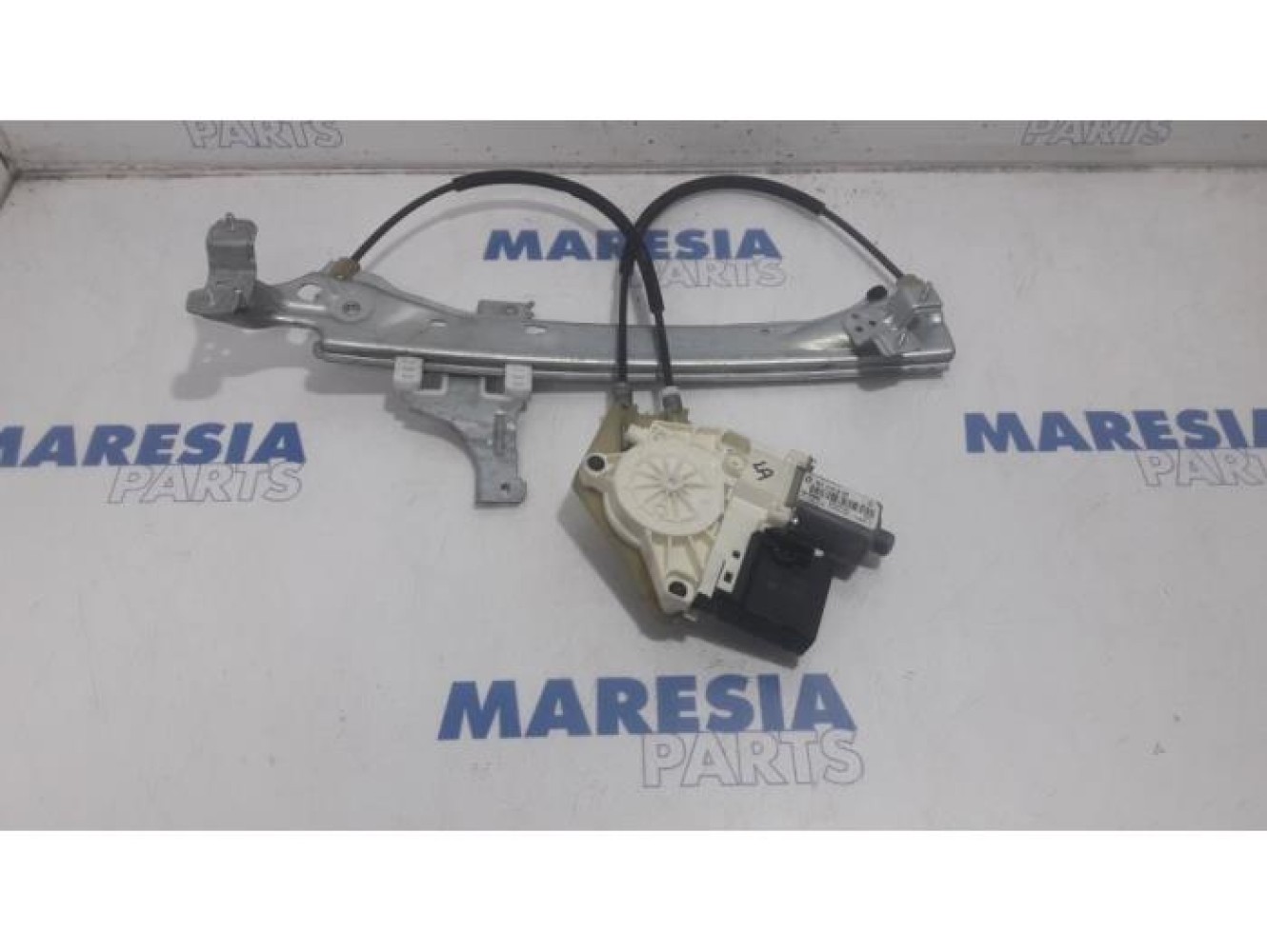 Renault - Megane - Rear door window mechanism 4-door, left