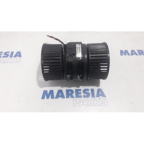 Renault - Megane - Heating and ventilation fan motor
