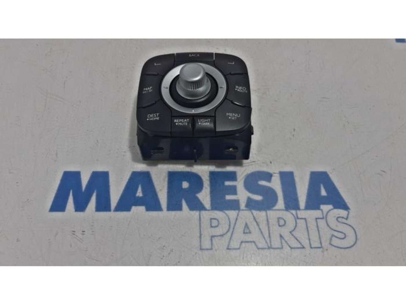 Renault - Megane - Navigation control panel