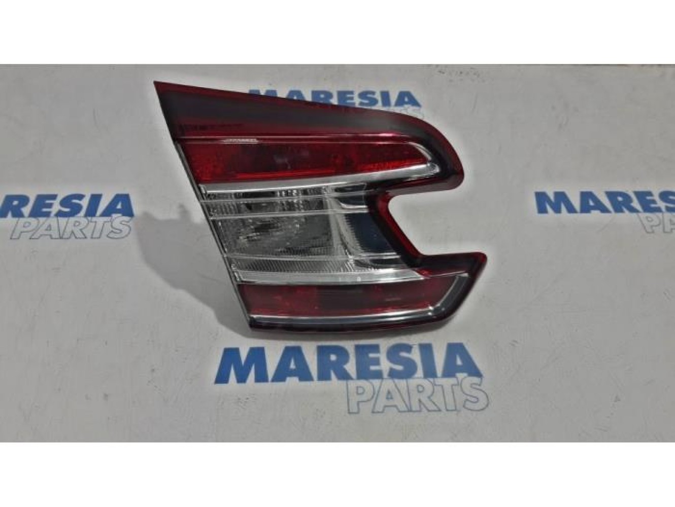 Renault - Megane - Taillight, left