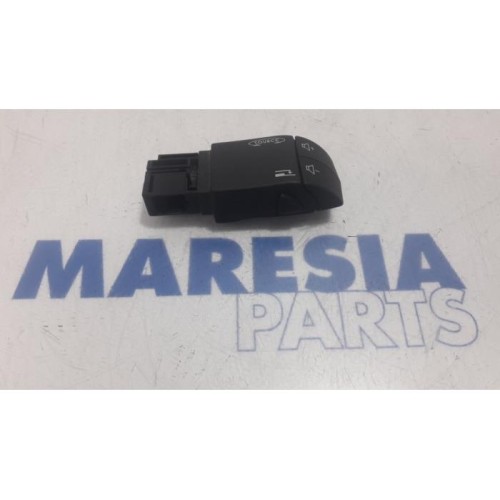 Renault - Master - Commande radio volant