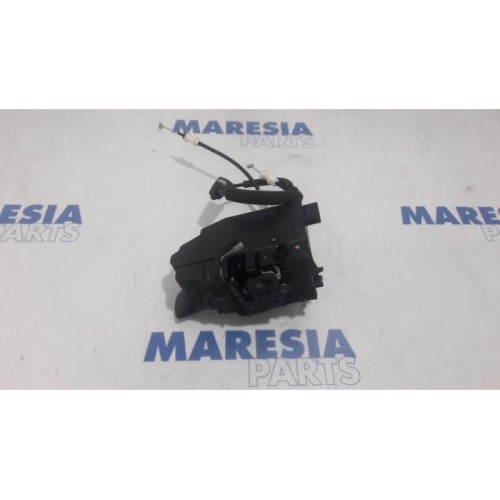 Peugeot - 308 - Door lock mechanism 4-door, front left