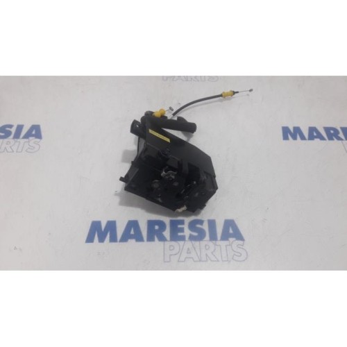 Peugeot - 308 - Rear door mechanism 4-door, right