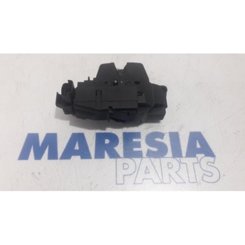 Peugeot - 508 - Tailgate lock mechanism