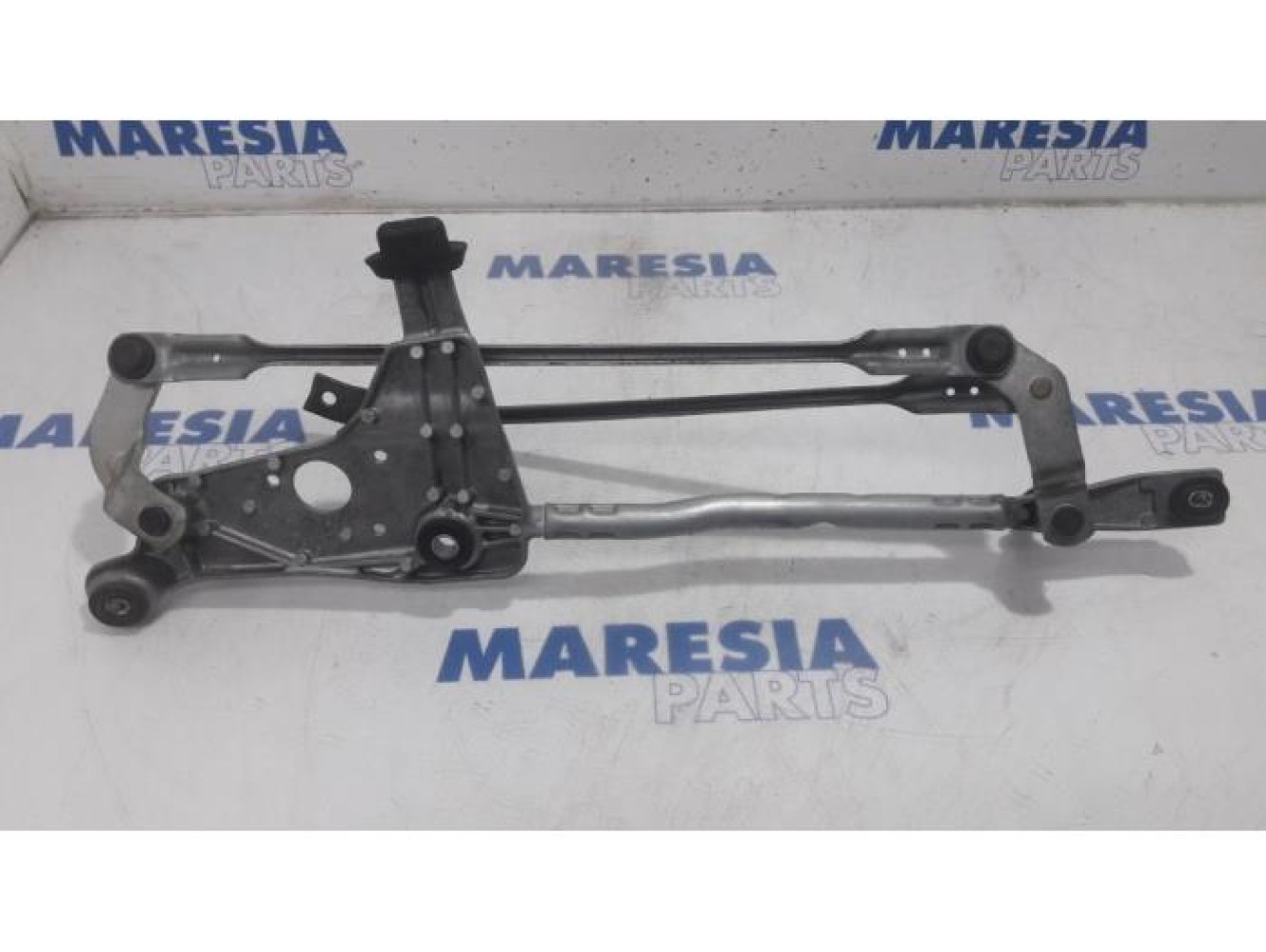Peugeot - 308 - Wiper mechanism