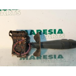Renault - Megane Scenic - Indicator switch