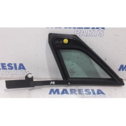 Citroen - C5 - Quarter light, front right