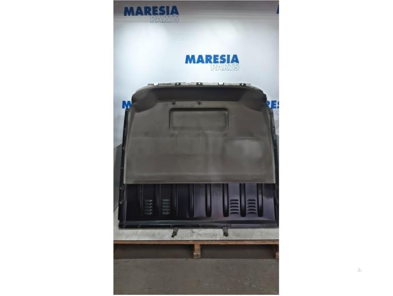 Renault - Master - Cabin bulkhead