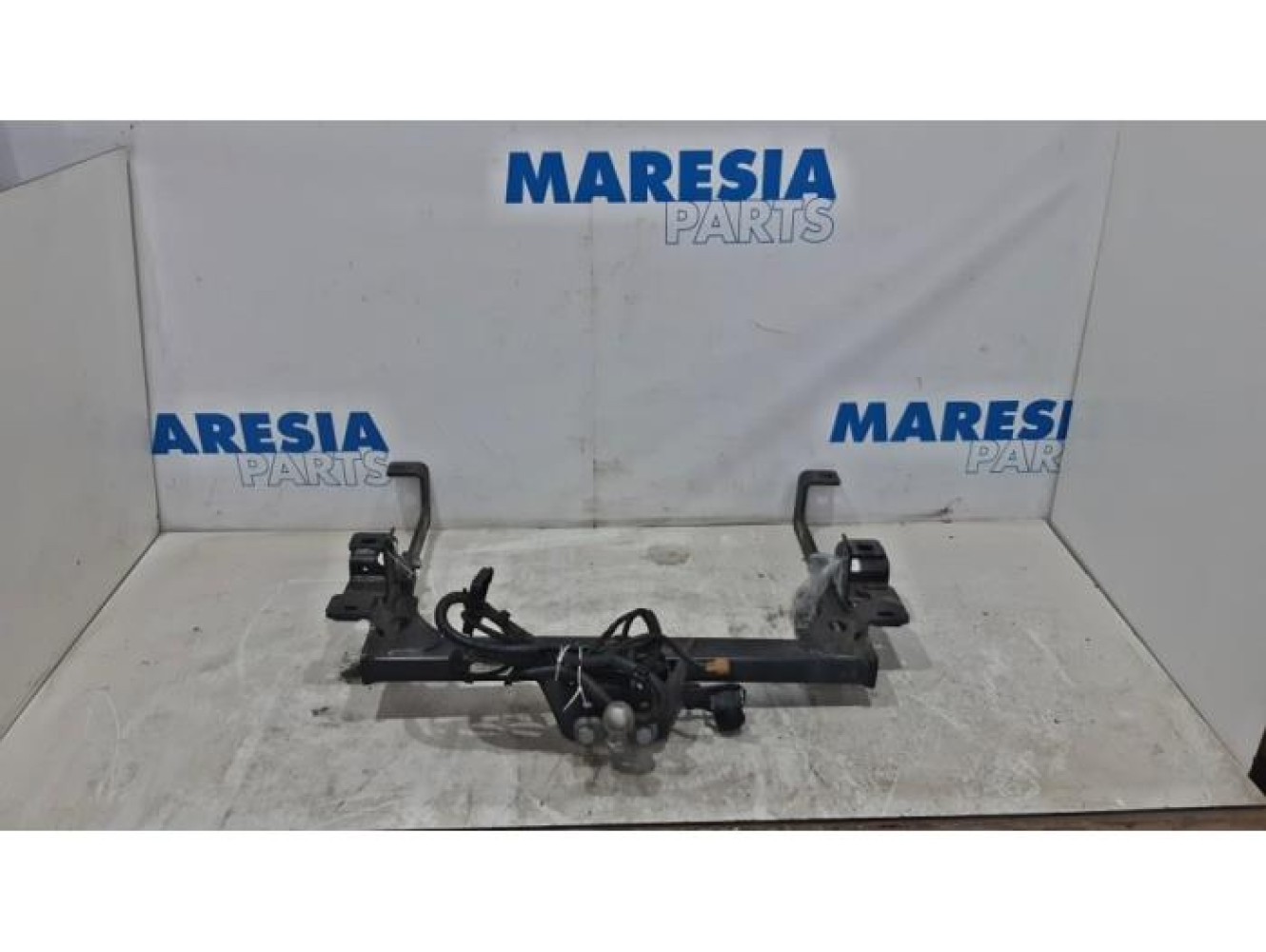 Renault - Master - Towbar