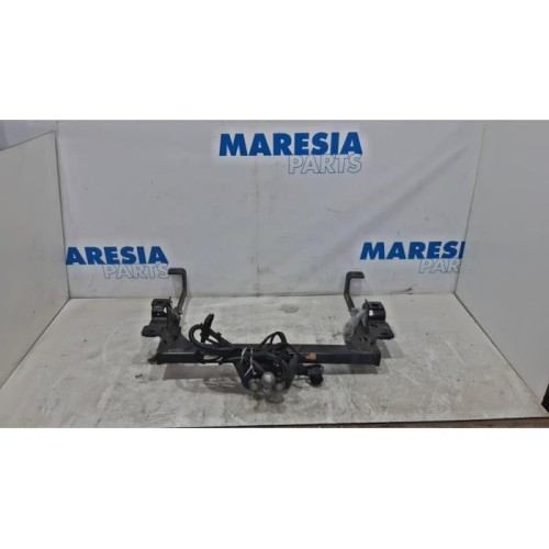 Renault - Master - Towbar