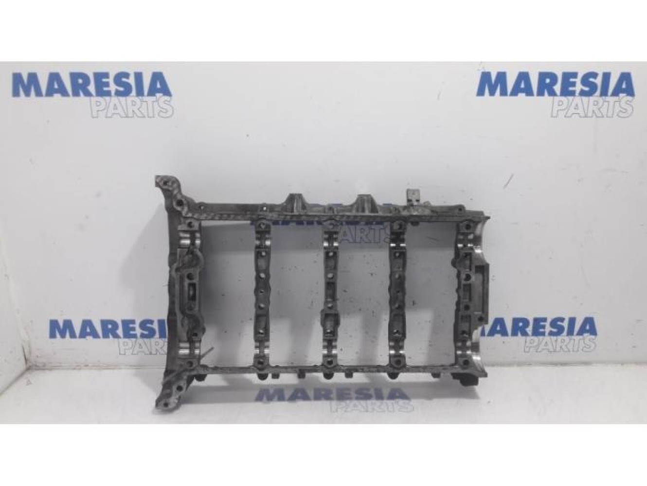Peugeot - Boxer - Rocker cover