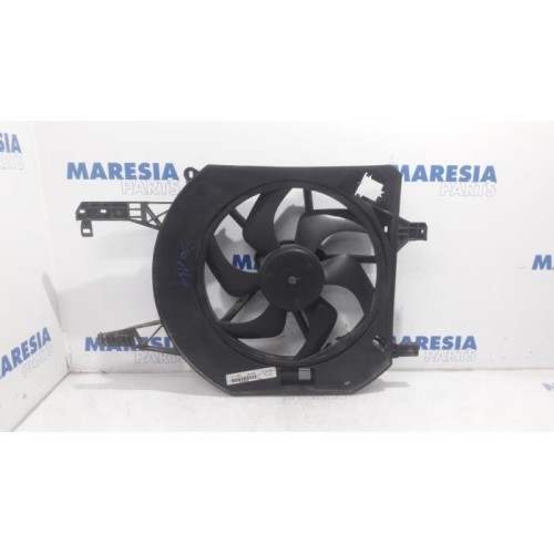 Renault - Trafic - Fan motor
