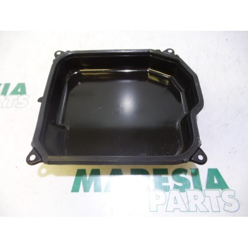 Renault - Modus - Gearbox cover