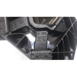 Renault - Clio - Engine mount