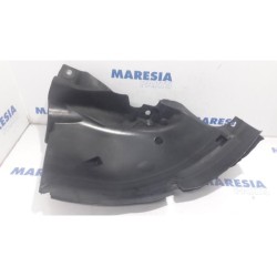 Renault - Clio - Wheel arch liner