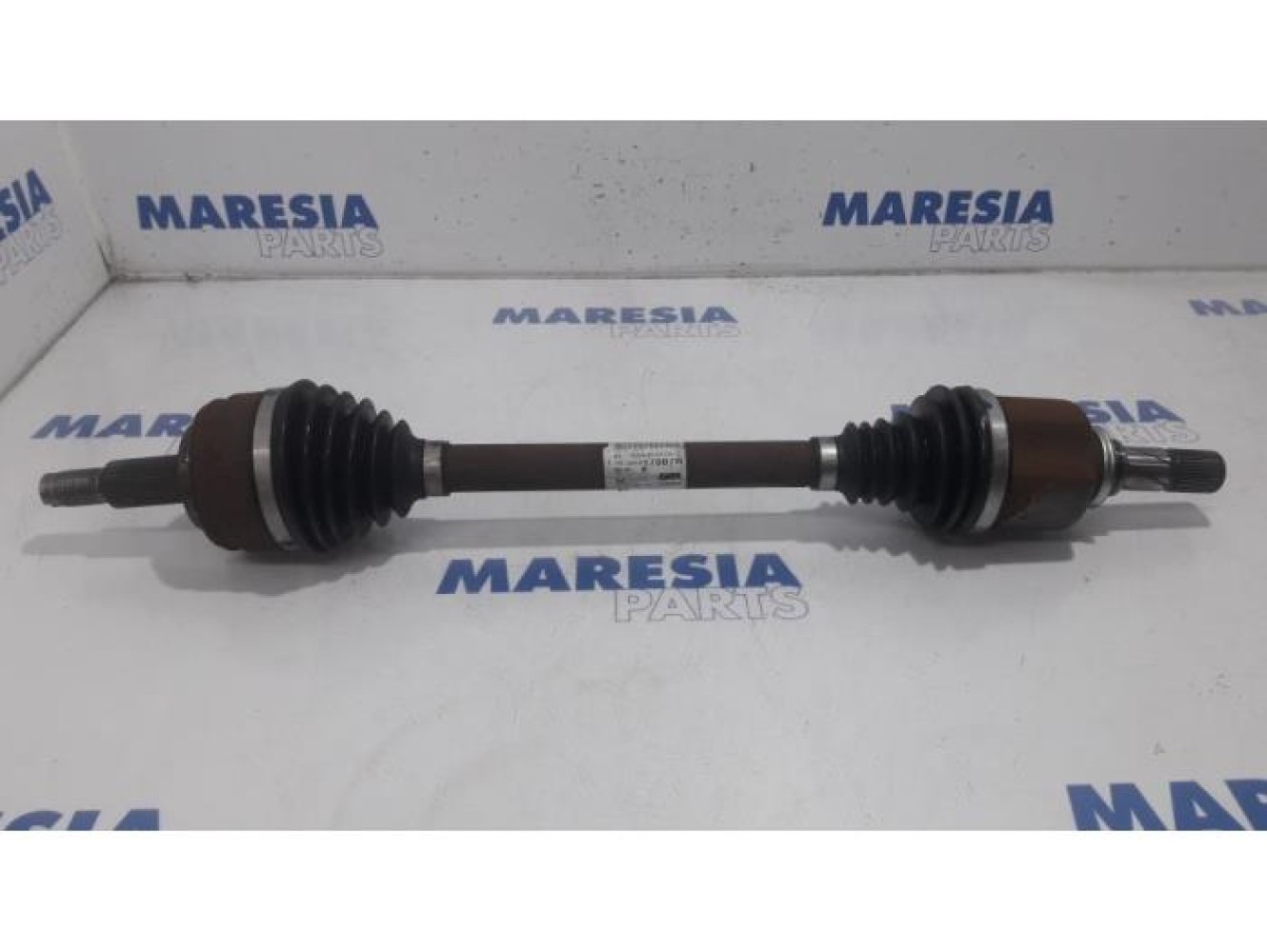 Renault - Master - Front drive shaft, left