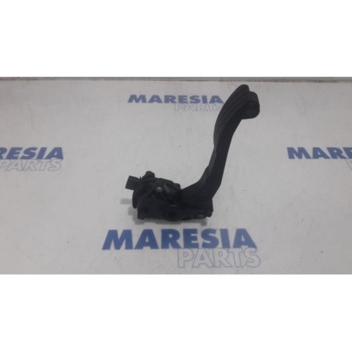 Renault - Master - Throttle pedal position sensor