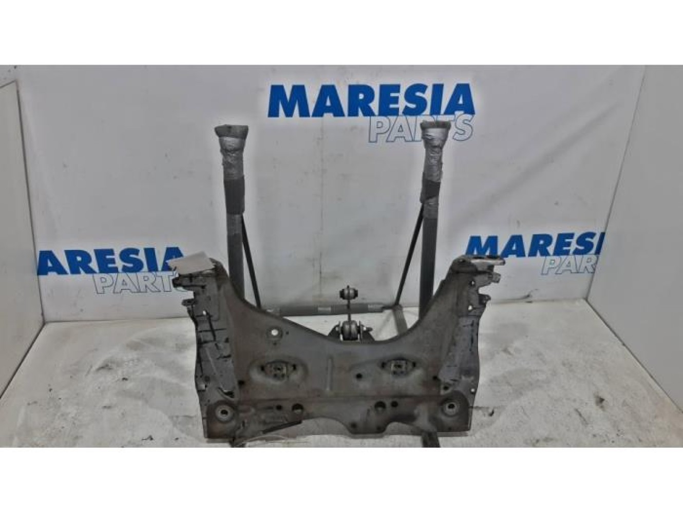 Renault - Clio - Subframe