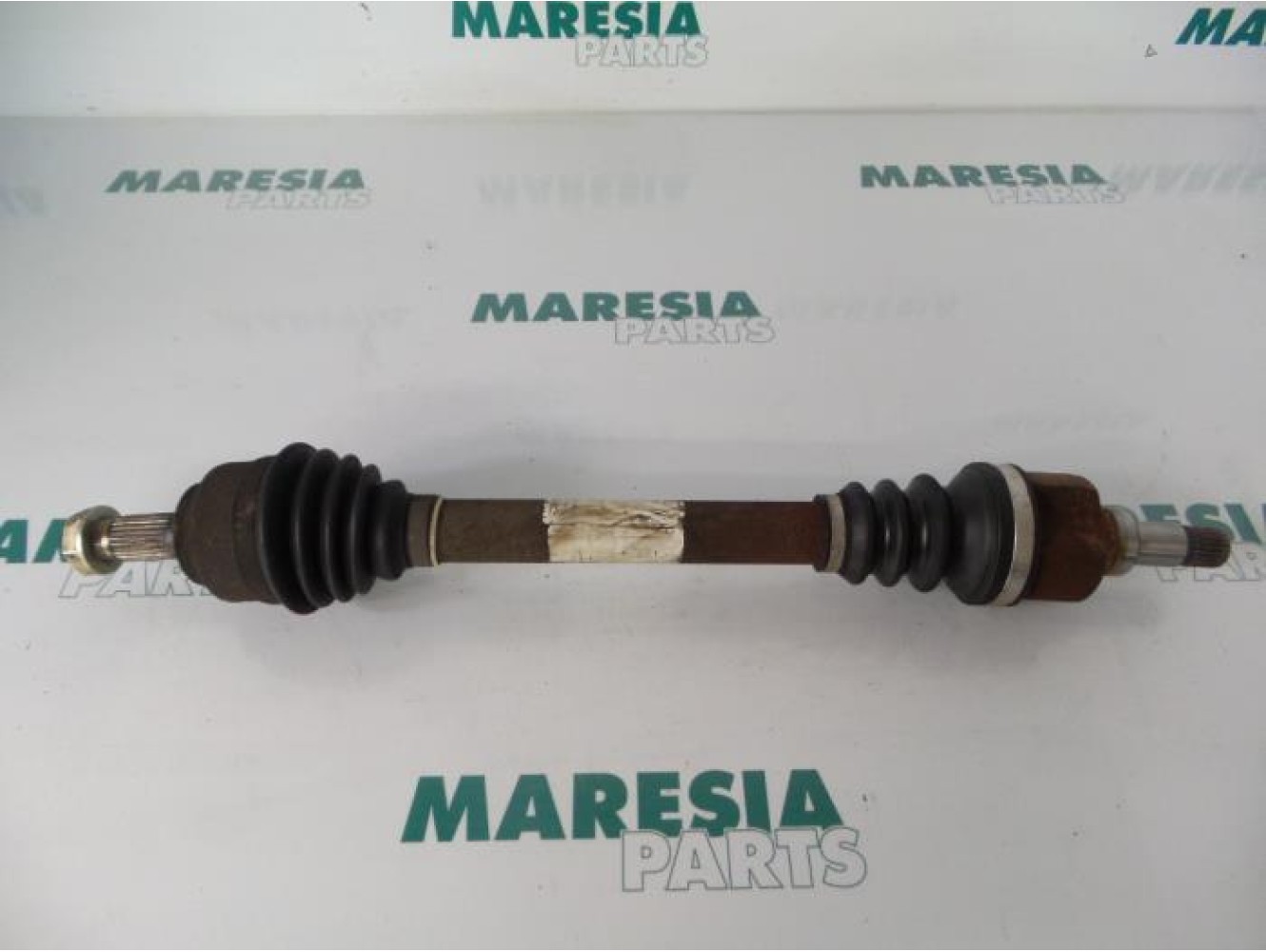 Citroen - C4 - Aandrijfas links-voor