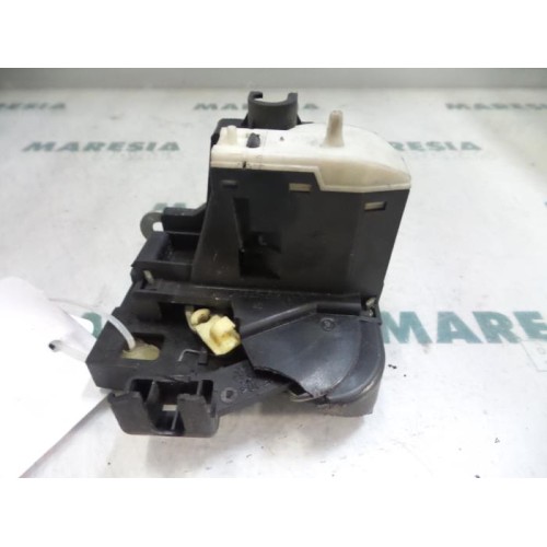 Renault - Clio - Door lock mechanism 2-door, left