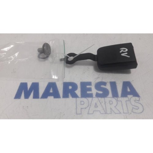 Renault - Master - Front seatbelt buckle, right