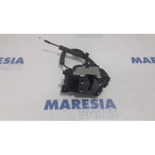 Renault - Master - Door lock mechanism 2-door, right