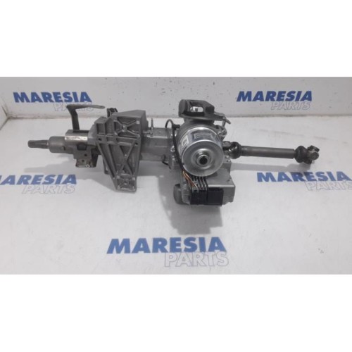 Renault - Clio - Steering column housing