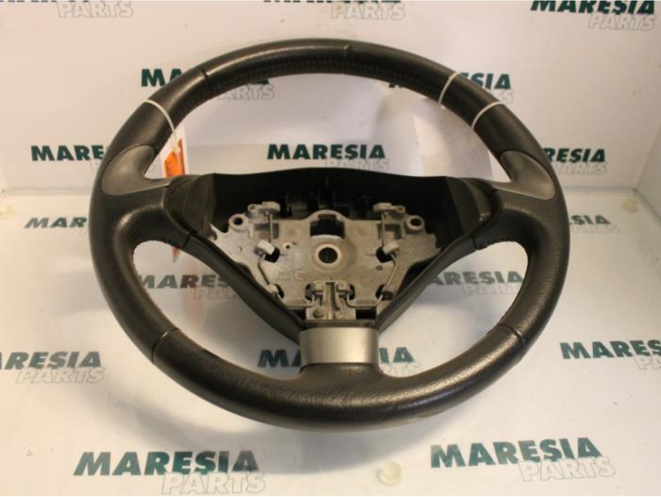 Peugeot - 407 - Steering wheel