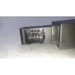 Renault - Clio - Steering wheel mounted radio control