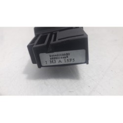 Renault - Clio - Steering wheel mounted radio control