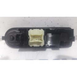 Renault - Clio - Multi-functional window switch