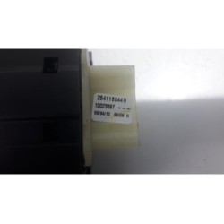 Renault - Clio - Multi-functional window switch