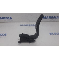 Renault - Clio - Throttle pedal position sensor