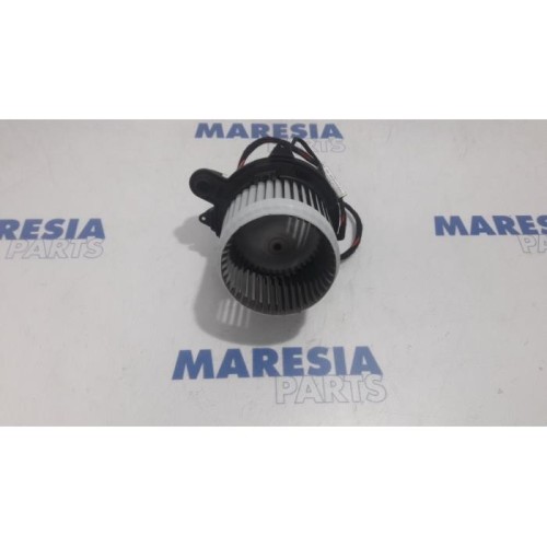 Renault - Clio - Heating and ventilation fan motor